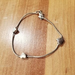 Small silver heart bracelet